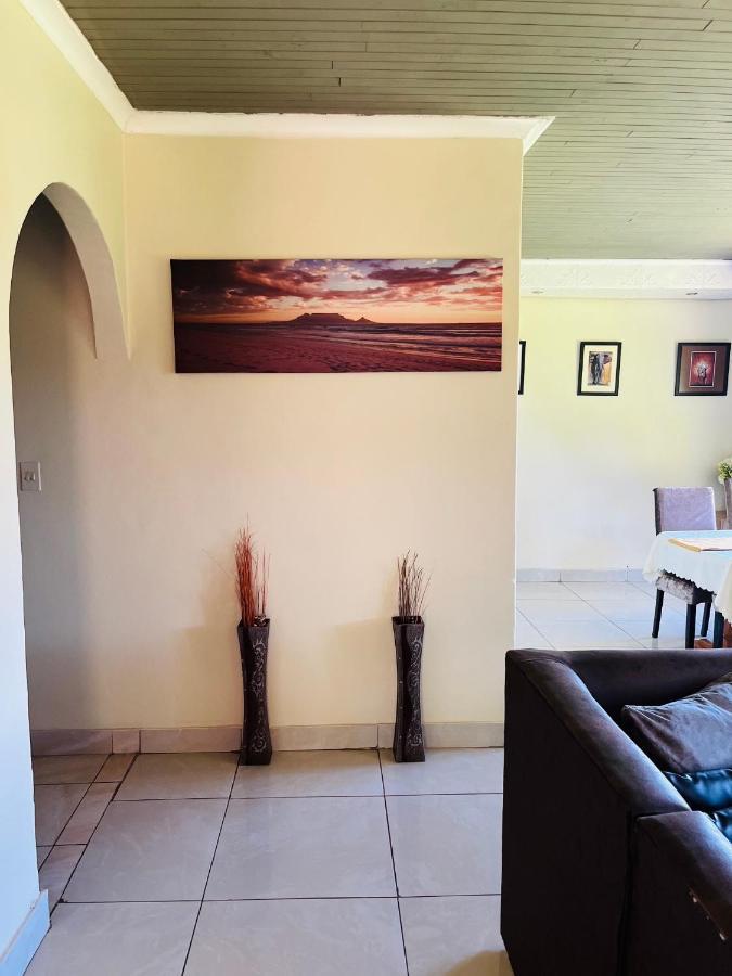 Angelmalatji Guesthouse กราสคอป ภายนอก รูปภาพ
